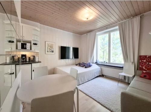 Punavuori Apartment | Harbour light studio of Ilmi for 4 persons in Punavuori