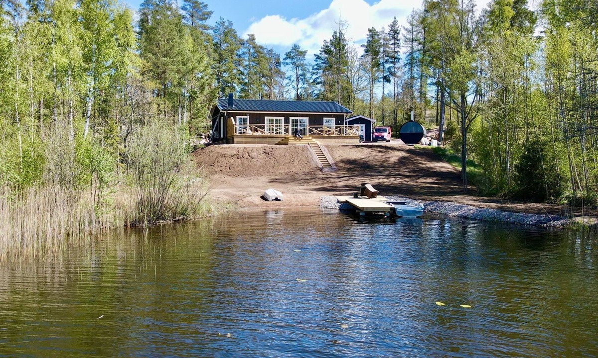Hultsfred House | Haus am See Gnötteln by Interhome