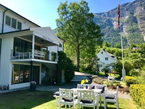 Flam Bed & Breakfast | Heimly Pensjonat