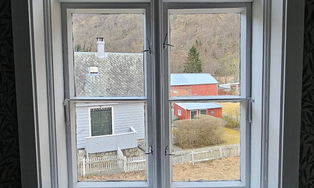 Lærdalsøyri House | Hellandbui in Øyragata, Lærdal
