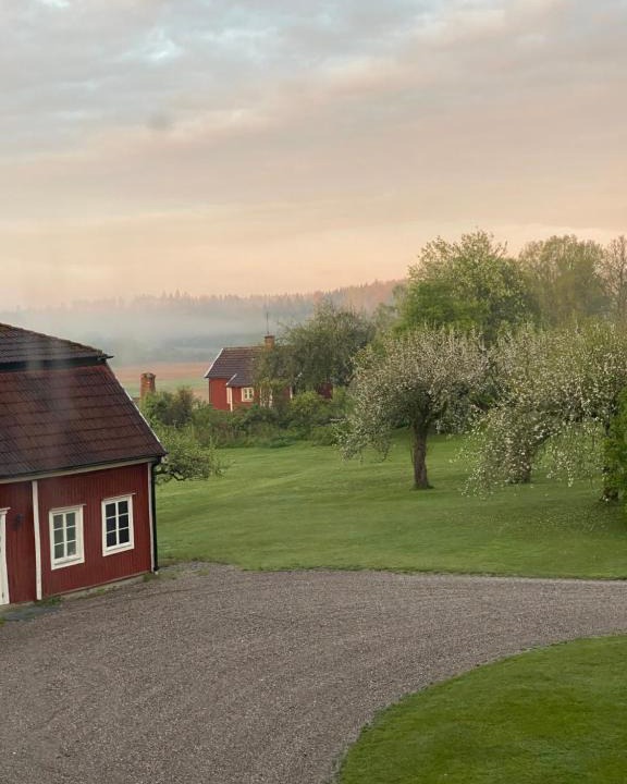 Malmkoping Villa | Herrgårdsflygel mitt i Sörmland