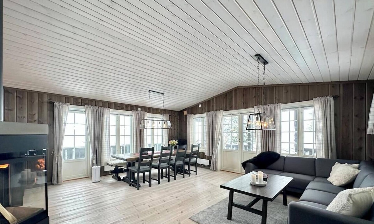 Al Municipality House | High-standard cabin with jacuzzi & stunning views