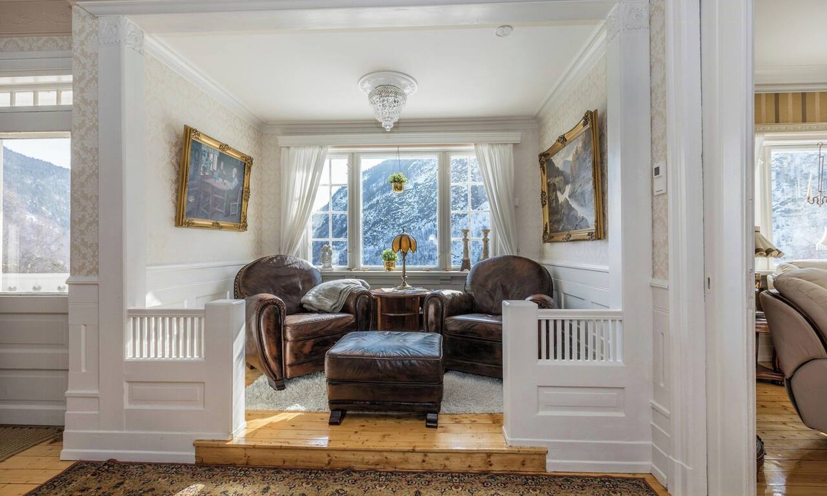 Tinn House | Historic Executive Residence from 1907