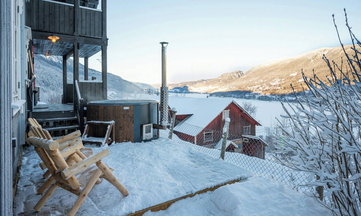 Skeikampen House | Historic farm with panoramic views in Gudbrandsdalen