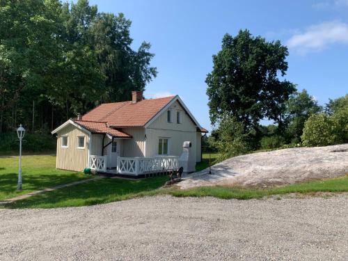 Vargarda House | Holiday Home Charmantes Landhaus by Interhome