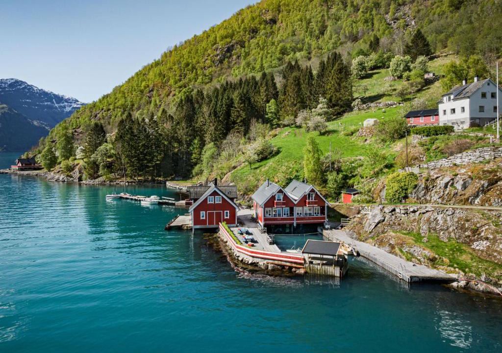 Vik House | Holiday Home Jambueggi by Interhome