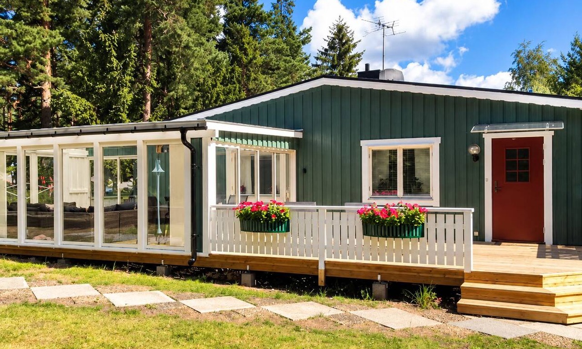 Monsteras House | Holiday Home Just 300m from the Sea – Oknö, Sweden