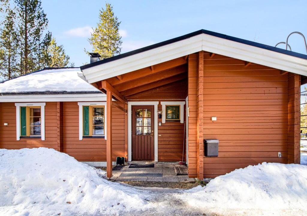 Muonio House | Holiday Home Naavarinne by Interhome