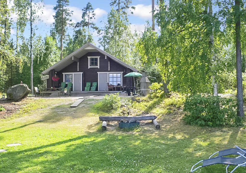 Asikkala House | Holiday Home Ranta 2 by Interhome