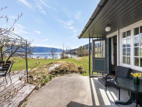 Balestrand House | Holiday Home Sandviki by Interhome