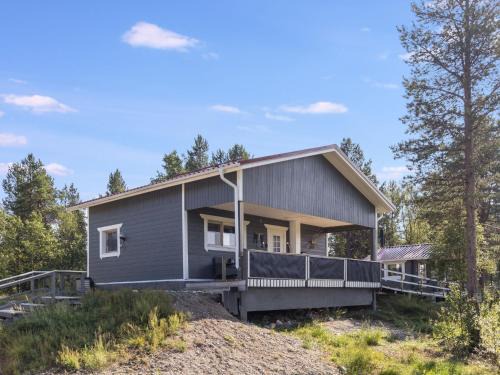 Inari House | Holiday Home Sevettijärventie 8753 by Interhome