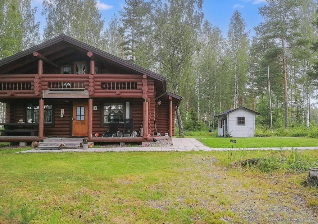 Pertunmaa House | Holiday Home Sinikello by Interhome