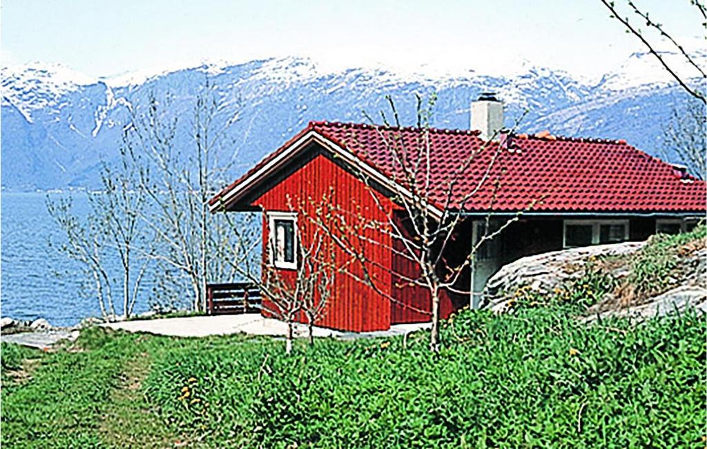Ullensvang House | Holiday home Utne Alsåker