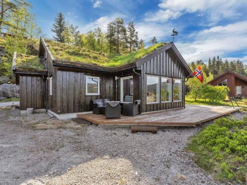 Tjaldal House | Holiday Home Utsikten by Interhome