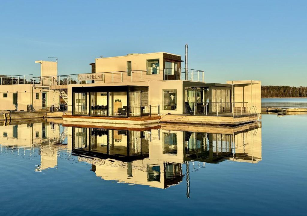 Lantinen District House | Holiday Home Villa helmi by Interhome