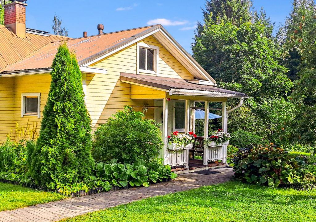 Toivakka House | Holiday Home Villa paasirinne b by Interhome