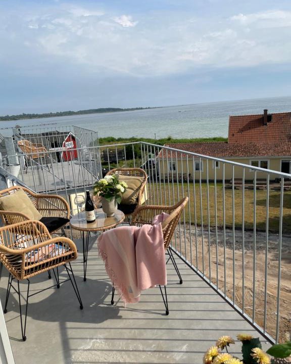 Hallevik Hotel | Hotell Hanöhus Hällevik