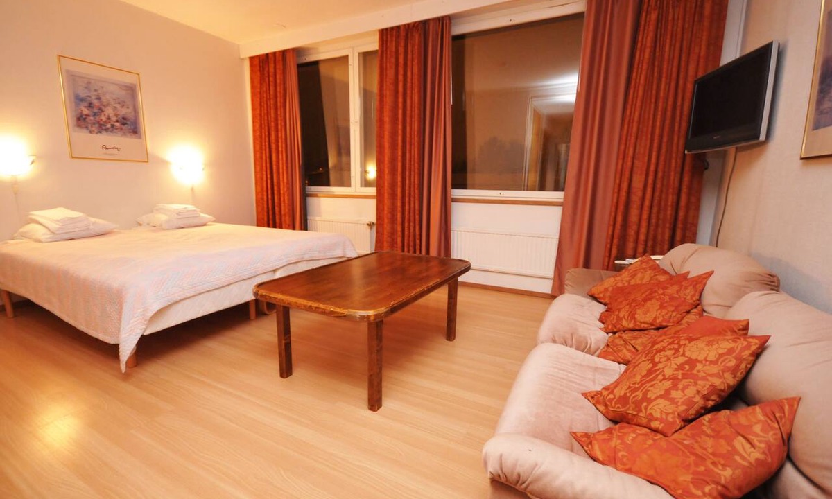 Iisalmi Hotel | Hotelli Iisalmen Seurahuone