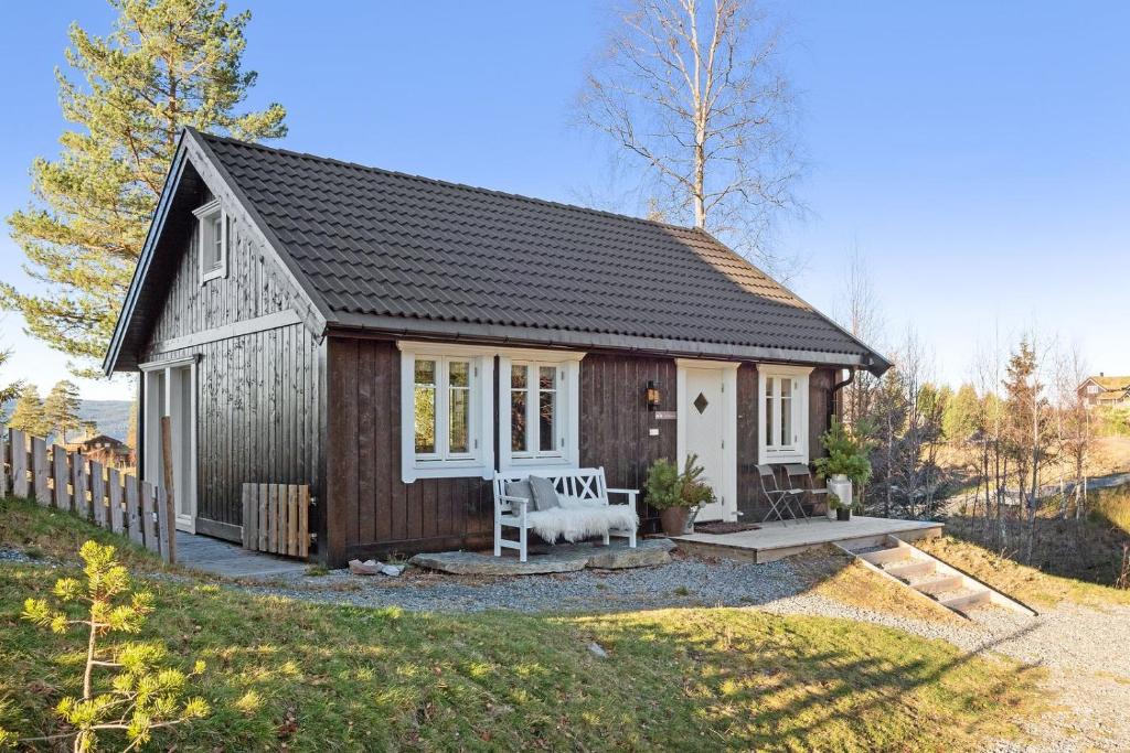 Hurdal Municipality House | Huldrestua · Mjøsa-utsikt · Vestvendt · 30 min OSL