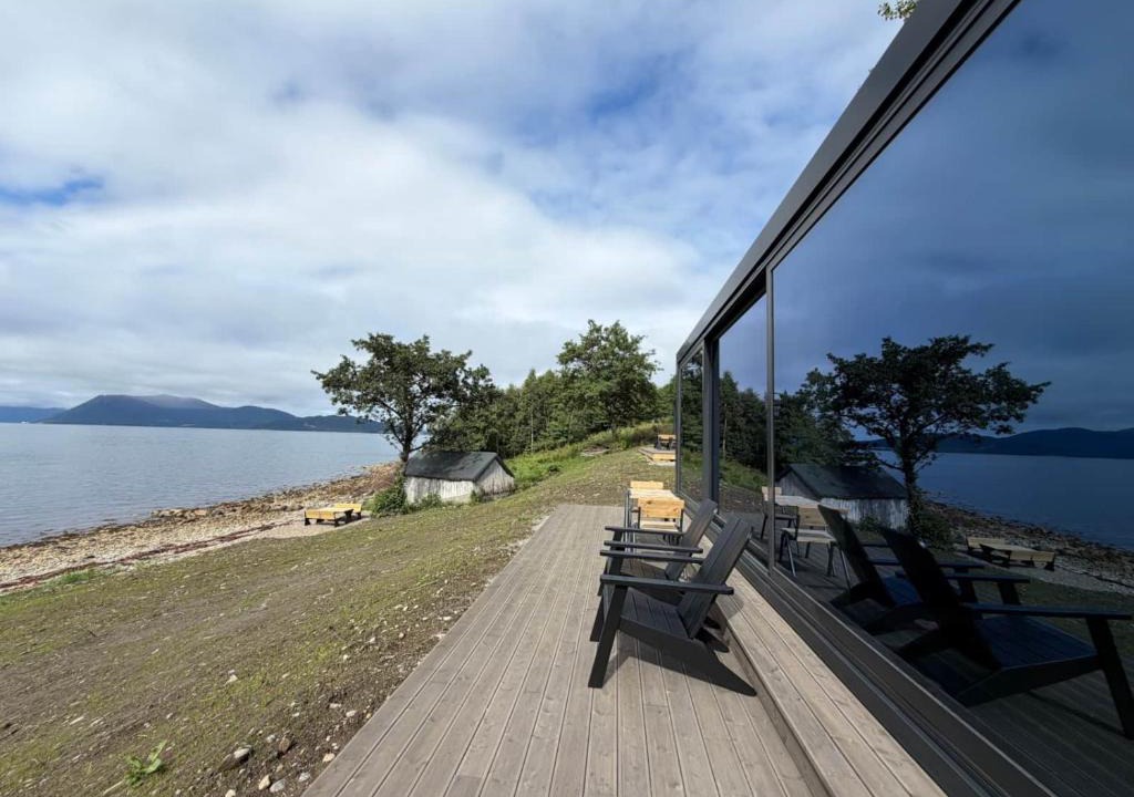 Hundeidvik House | Hundeidvik Fjord Retreat - Fjord Suite with Sauna