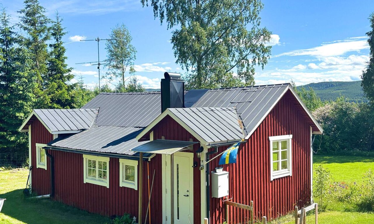 Hammarstrand House | Hus Hammerstrand – Rustic Holiday Home in the Ragundadalen Valley, Jämtland