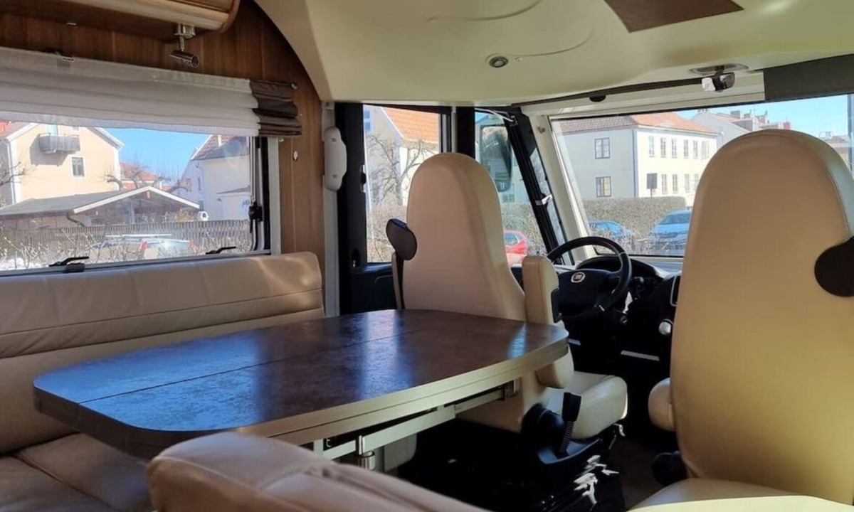 Kalmar House | Husbil centralt - Two Bedroom House, Sleeps 5