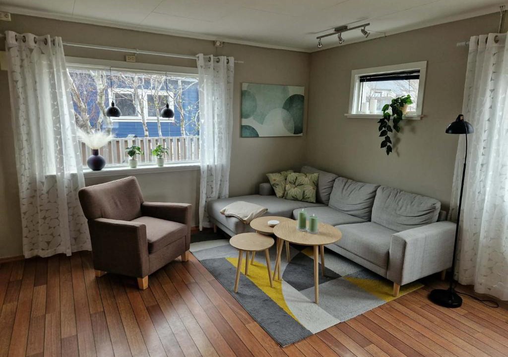 Vadso House | Huset på øya