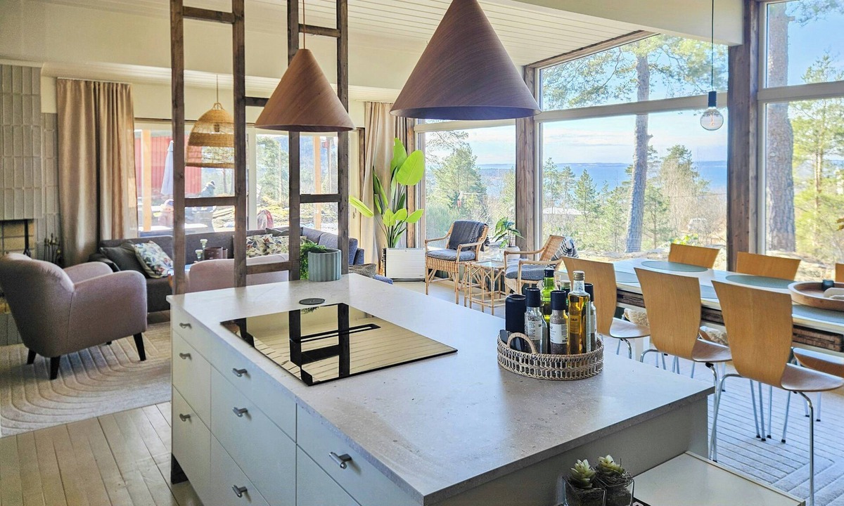 Moss House | Idyllic and modern cabin at Jeløya