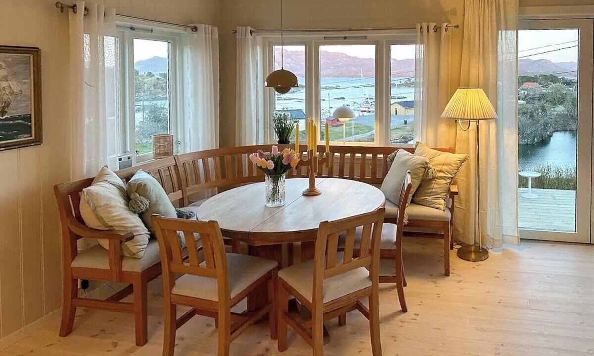 Mosterhamn House | Idyllic cabin at Bømlafjorden with sea view