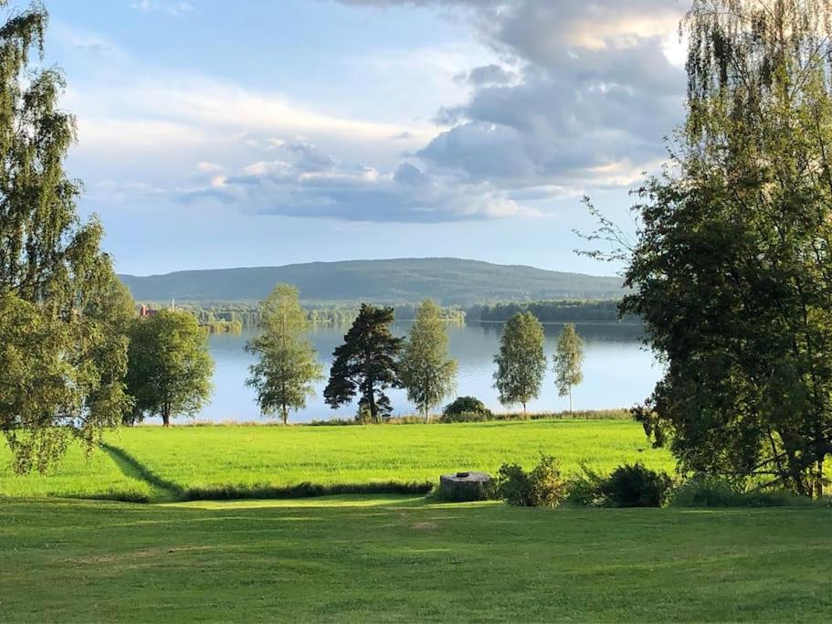 Leksand House | Idyllic Dalarna farmhouse at the lake