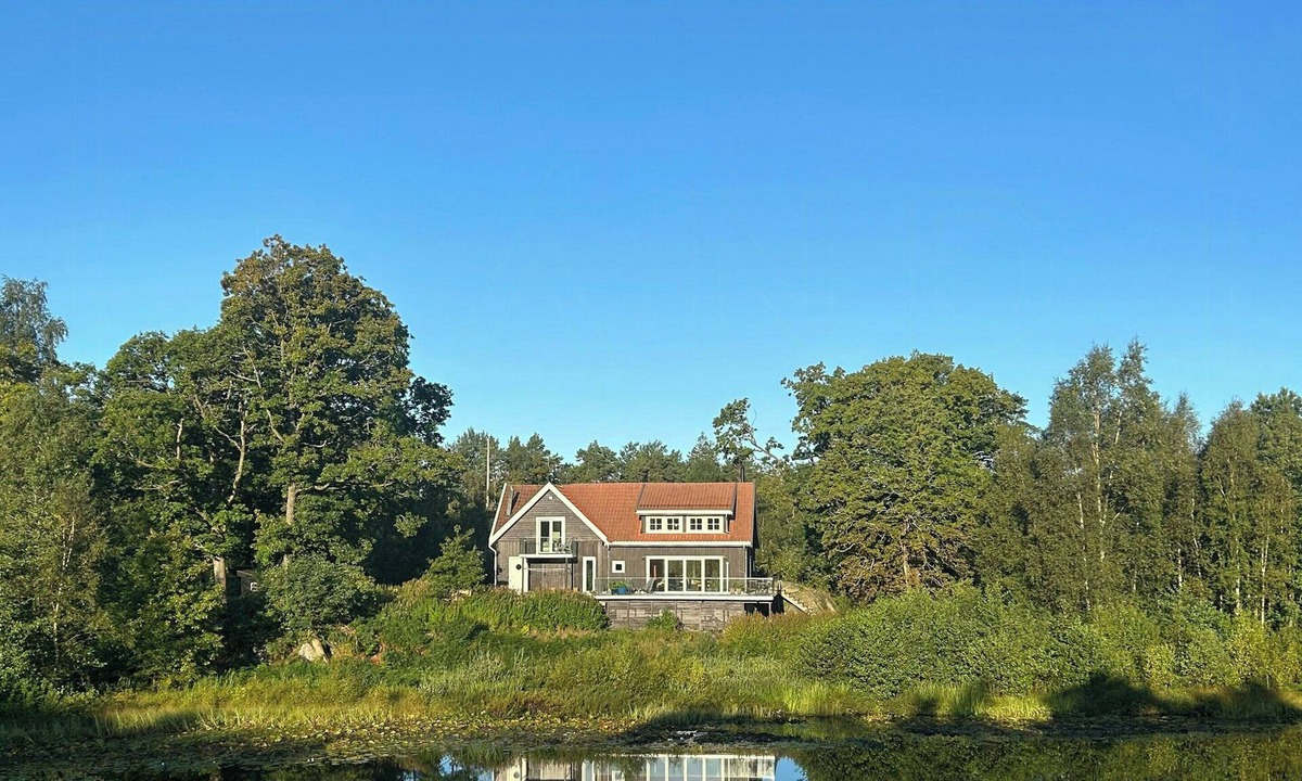 Mandal House | Idyllic farm with access to boathouse and jetty