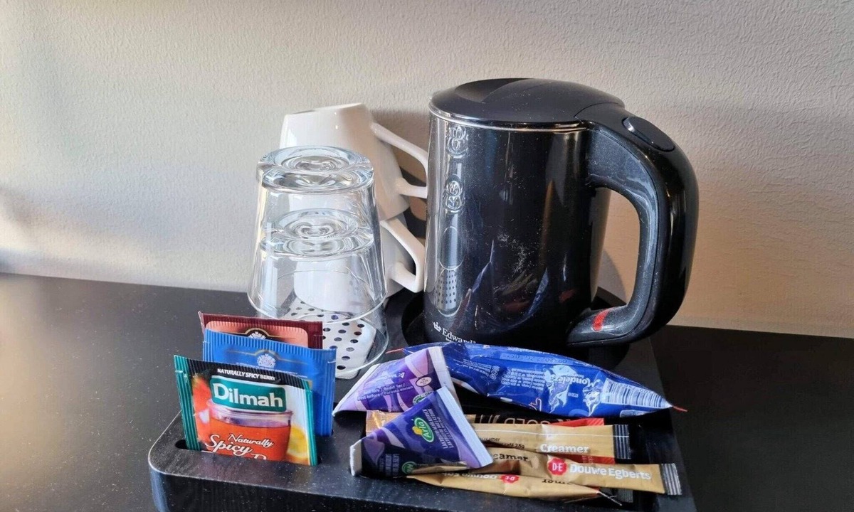 Lillhagen House | Inviting hotel room with free breakfast