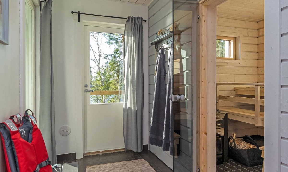 Ruokolahti House | Järven idylli by Interhome