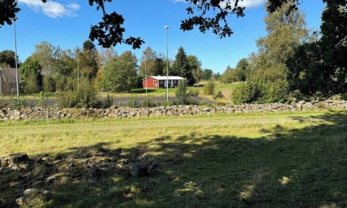 Forsheda House | Jacuzzi Bastu Takspotlights Lounge Stor Naturtomt Egen idrottsplats Lekplats BBQ
