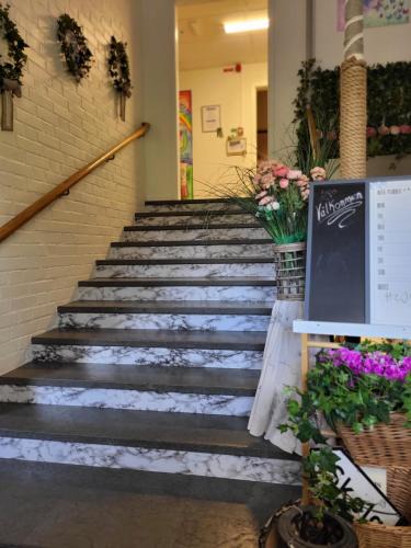 Karl Gustav Hostel | KG SleepOver & Ställplats