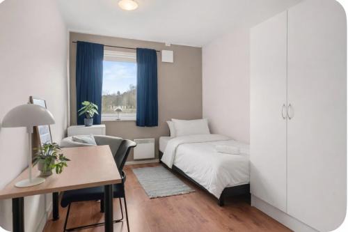 Porsgrunn Apartment | Komfortabelt, privat rom med kodelås