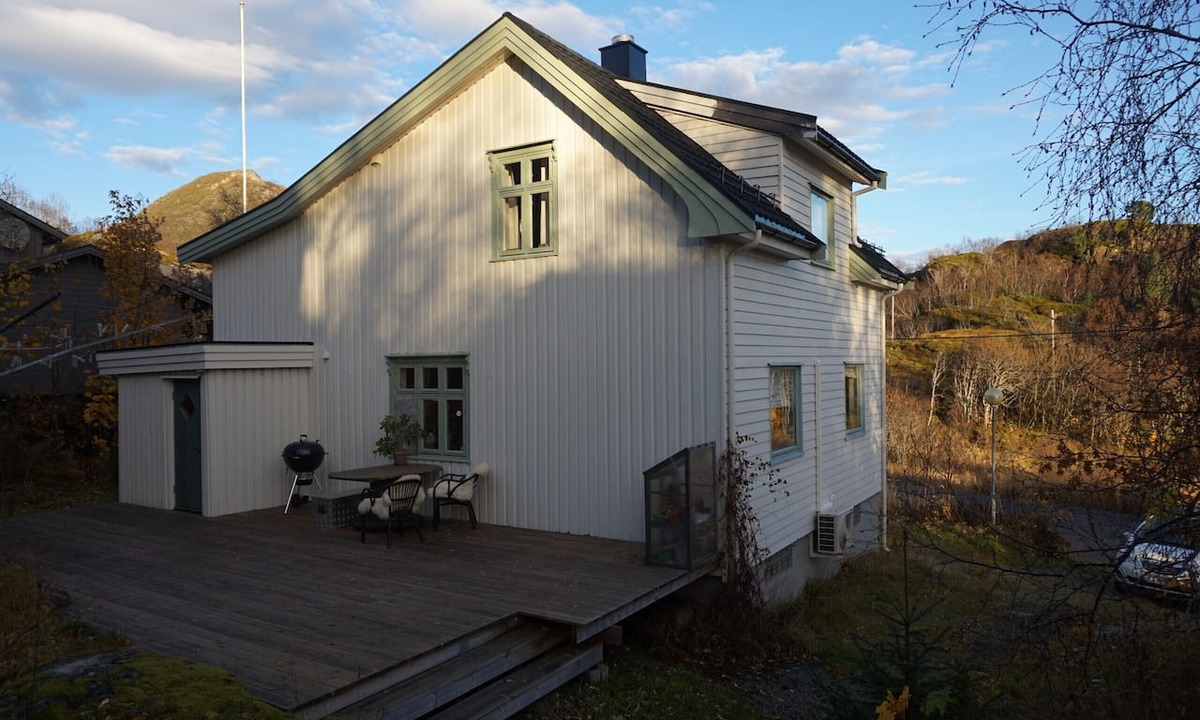 Kabelvag House | Koselig hus ved Kabelvågmarken.
