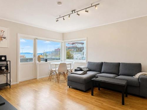 Laksevag Apartment | KS71 - 1BR Balcony and Seaview
