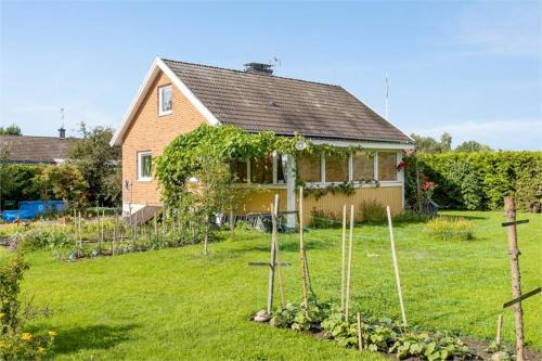 Orebro Apartment | Lägenhet i villa i Adolfsberg