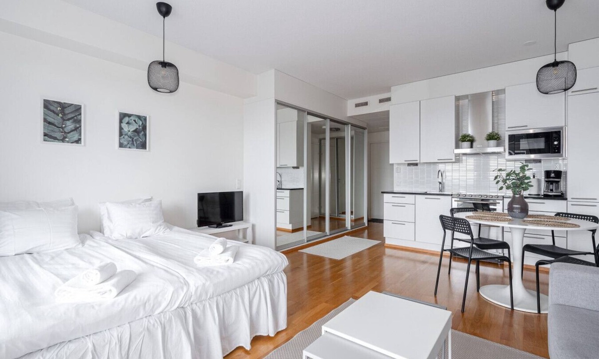 Tampere Apartment | Lake View 7th Floor Studio next to Downtown