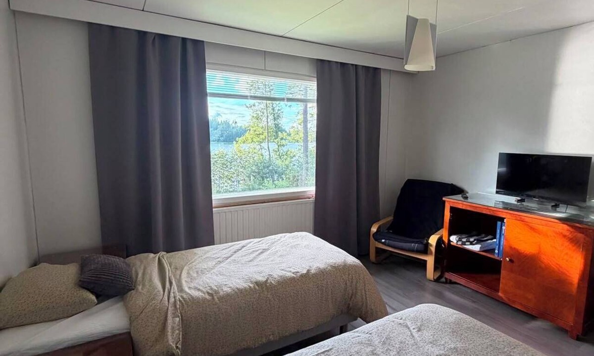 Salo Hotel | Lakeview 8-bedroom hotel in tranquil Lahnajärvi