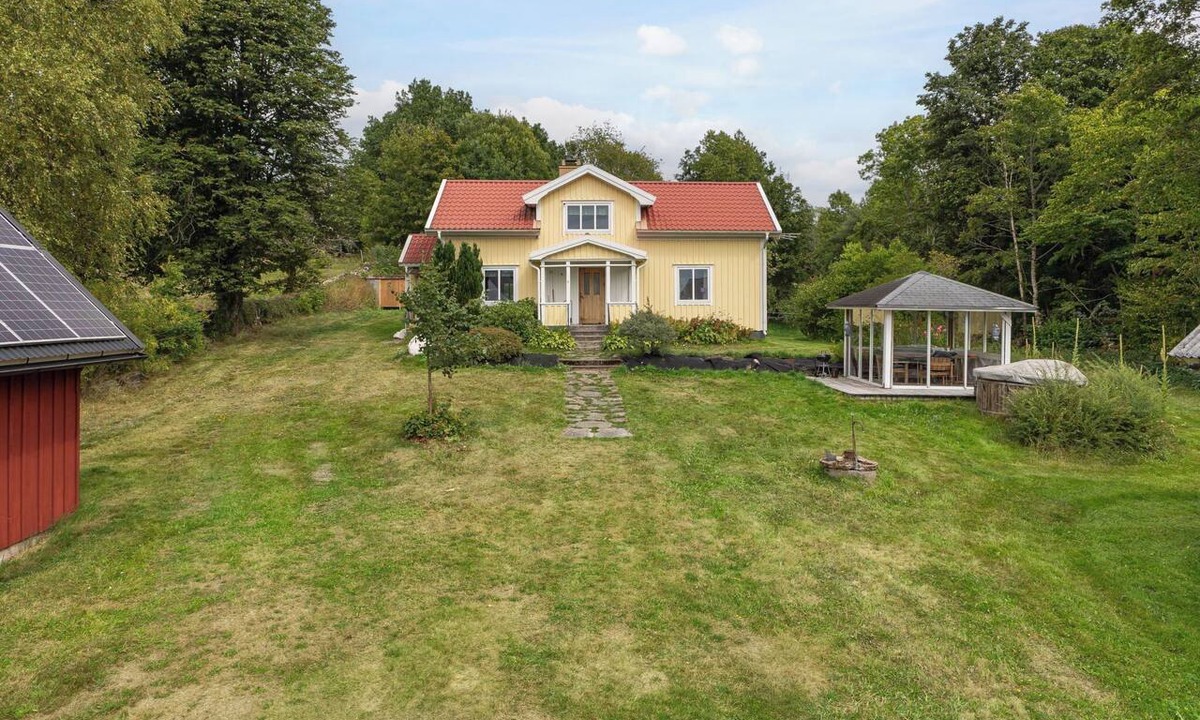 Kinnared House | Lantdrömmen by Interhome