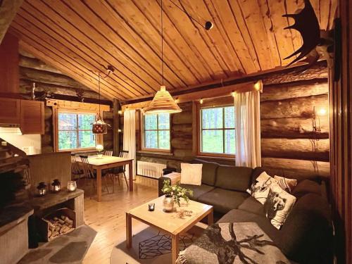 Pyhatunturi House | Lapland Lodge by Lapland Villas, Pyhä - Lapland, Ski In, Private Sauna, Fireplace