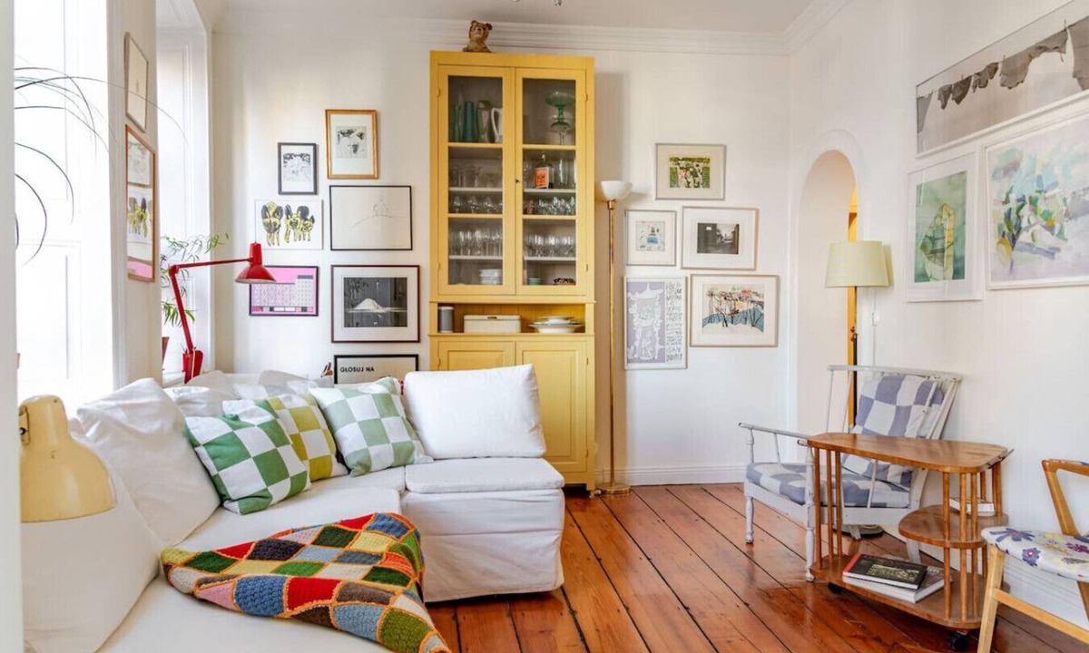 Gamla Stan Apartment | Large 2BR in Central Gamla Stan
