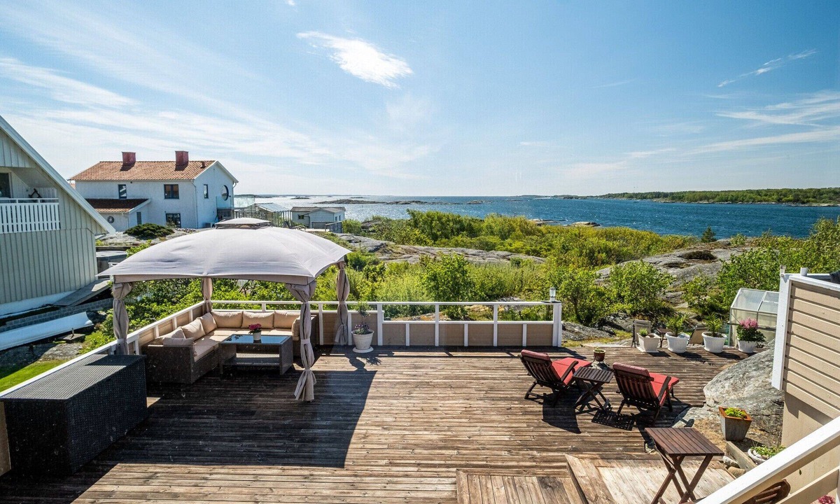 Donso Ski Chalet | Large and spacious accommodation on Donsö with ocean view| SE08030