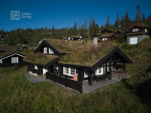 yer House | Large family cabin in Hafjell ski in-out, BBQ, terrace and fireplace