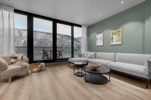 Tromsdalen Apartment | Large, modern apartment with amazing views and heated indoor garage