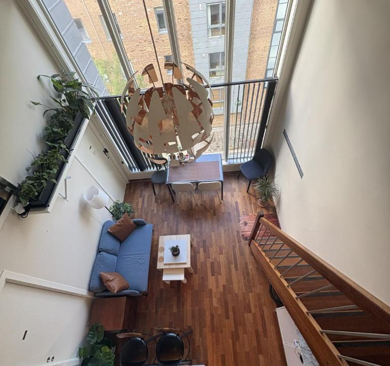 Stavanger House | Large Private Room - Heisenberg condo - nearby Scandic Business Center
