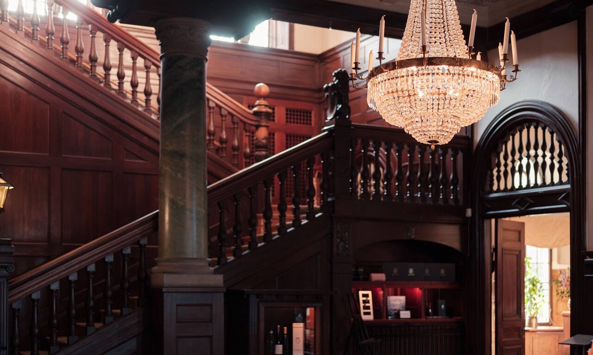 Bro Hotel | Lejondals Slott