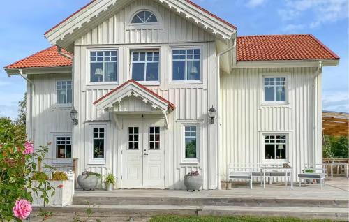 Svangsta House | Lev ut din Gårdsdröm!